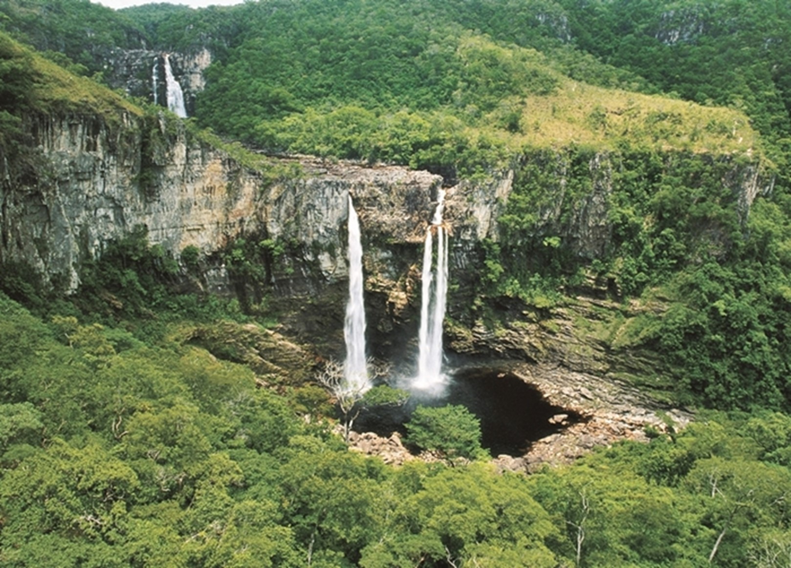 Top 5 Cachoeiras na Chapada dos Veadeiros - Apure Guria